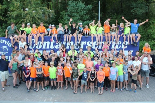 Groepsfoto Zomerkamp Jong Nederland Heusden
